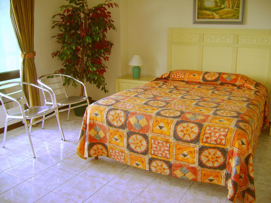 Hotel La Riviera De Atitlan 파나하첼 객실 사진